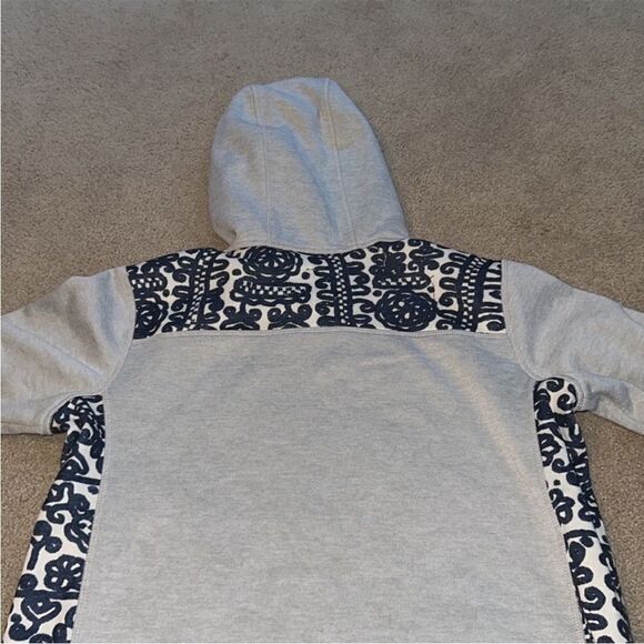 Burton Durable Goods Women’s Gray And Navy Hooded Sweatshirt, Size S - Picture 3 of 8